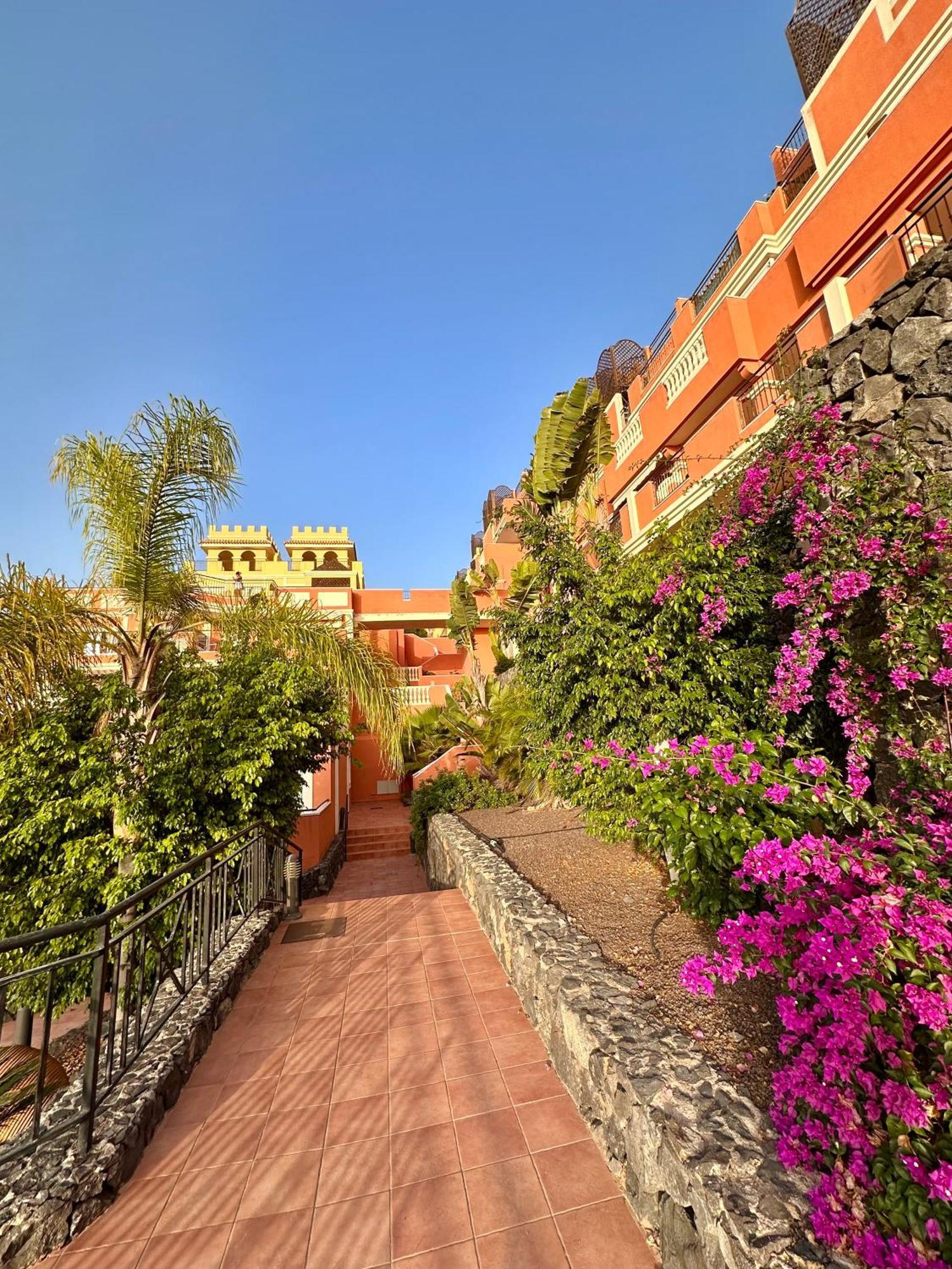 Sunny Apartment & Heated Pool Los Cristianos  Ngoại thất bức ảnh