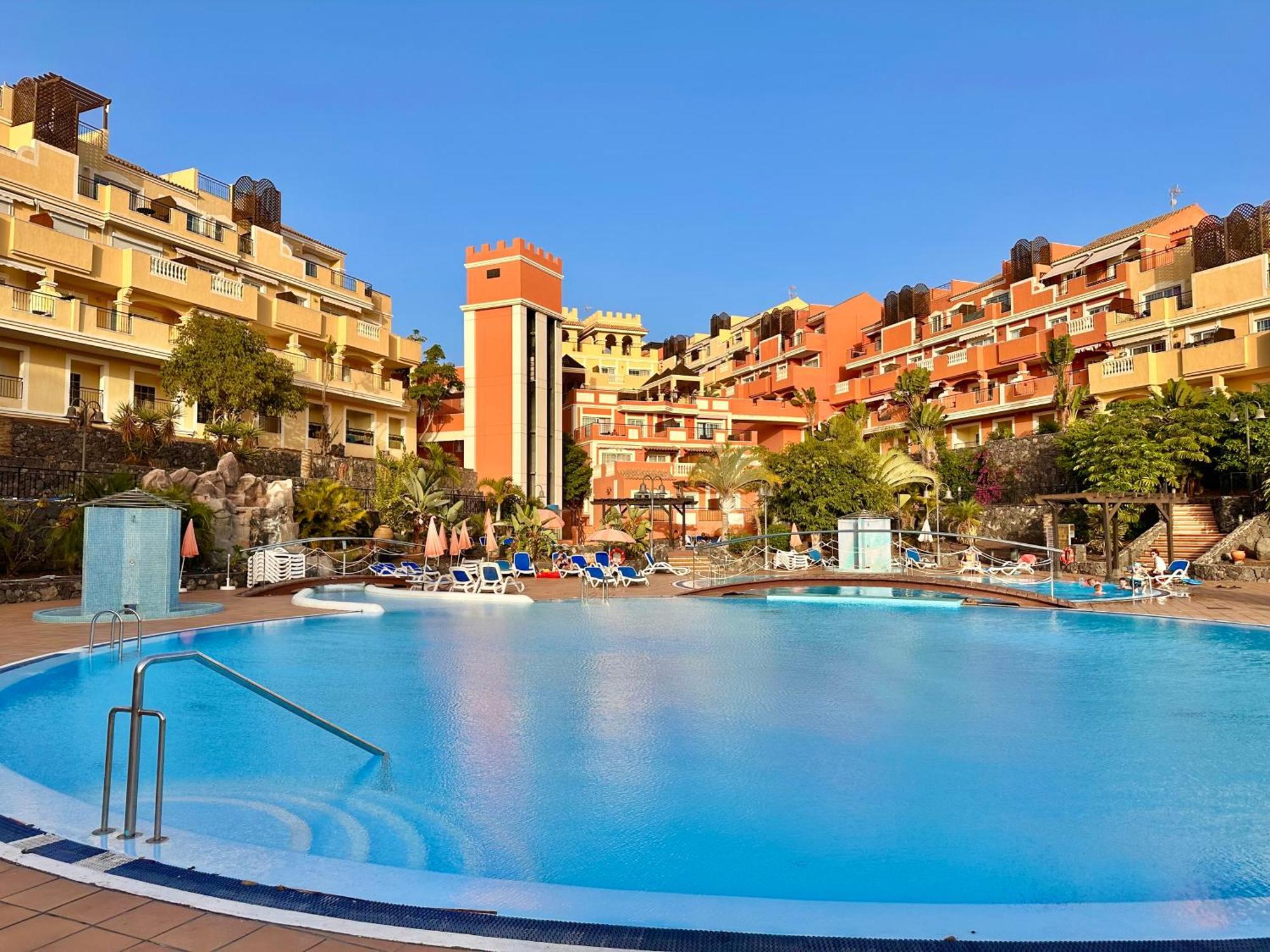 Sunny Apartment & Heated Pool Los Cristianos  Ngoại thất bức ảnh